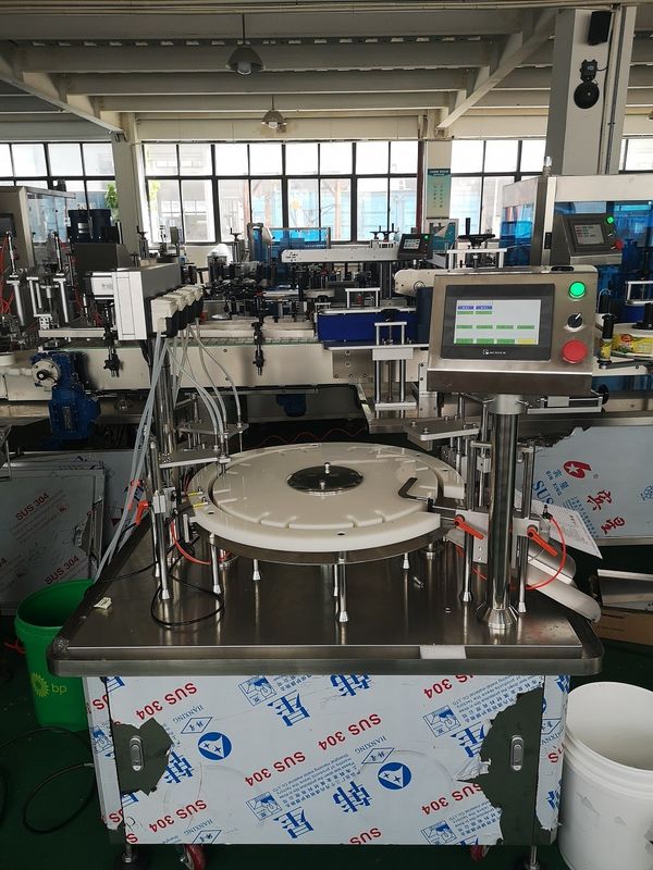 Pocket Card Perfume Bottle Monoblock Filling Capping Machine 1500BPH Tipe otomatis